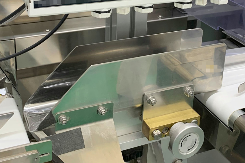 除電器フレーム製作・取付