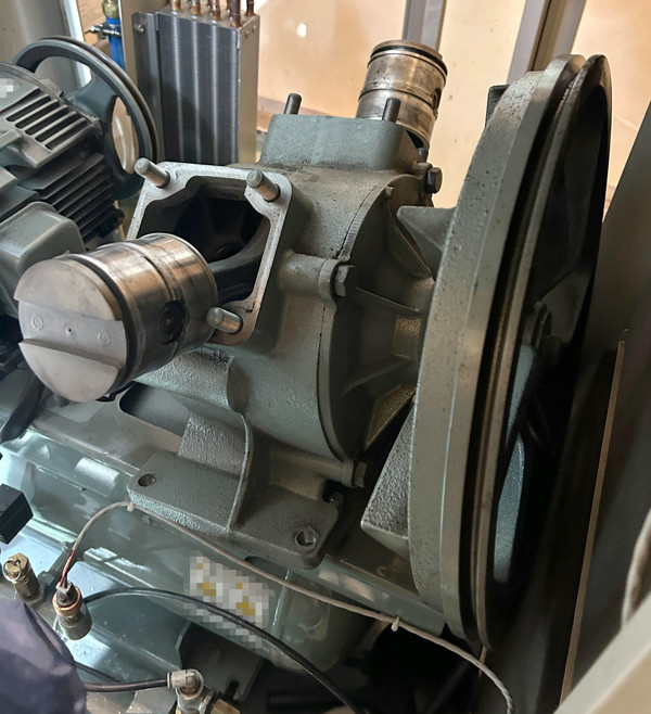 コンプレッサー