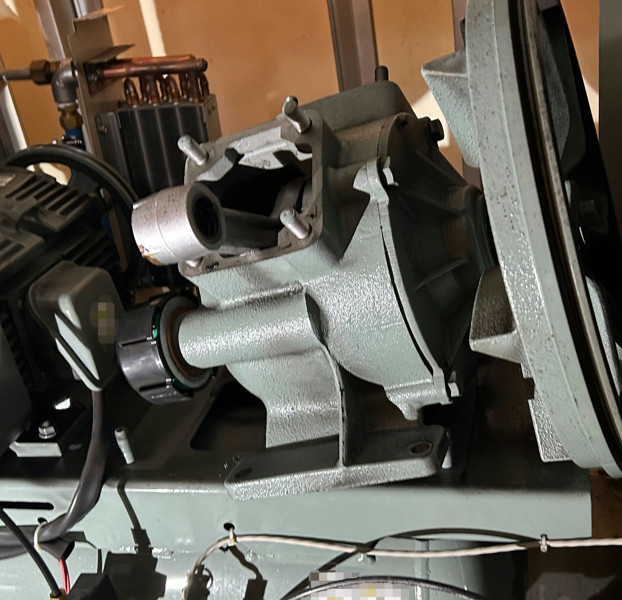 コンプレッサー