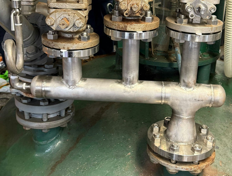 ヘッダー配管製作取付