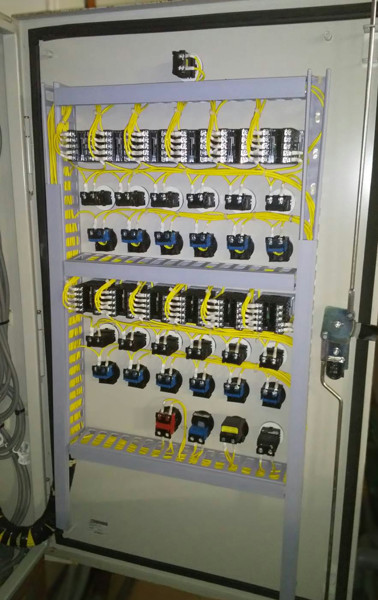 制御盤配線扉側