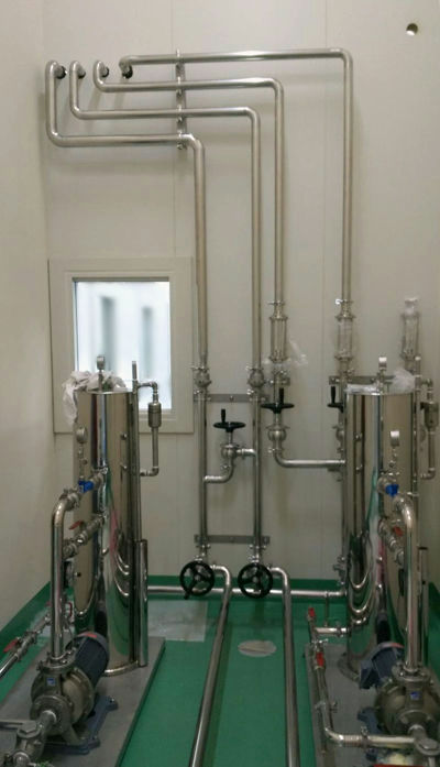 設備設置、配管接続