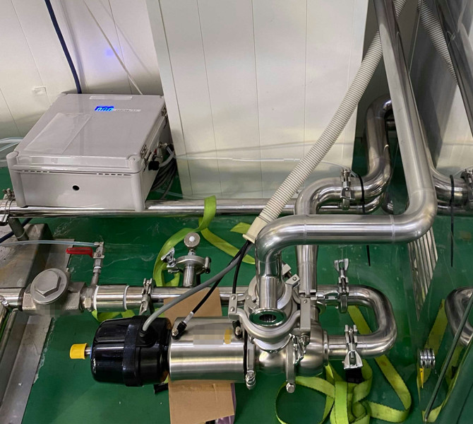 バルブ取付、配管、エアーホース、電気接続