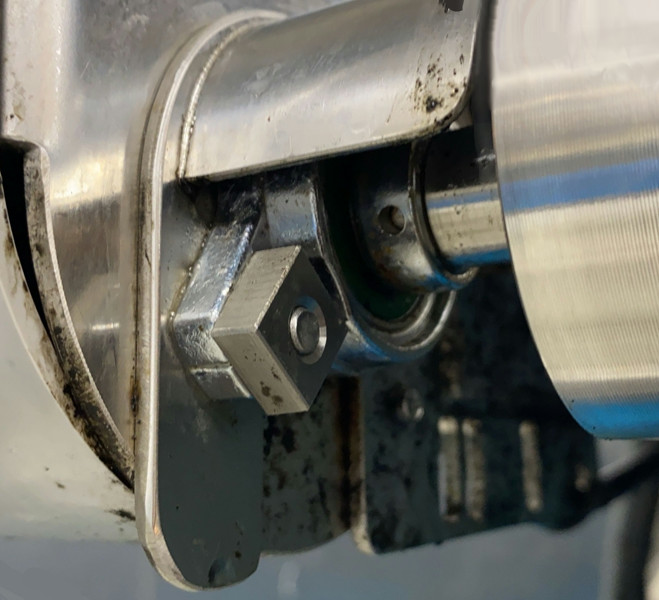 コンベアピローブロック取替