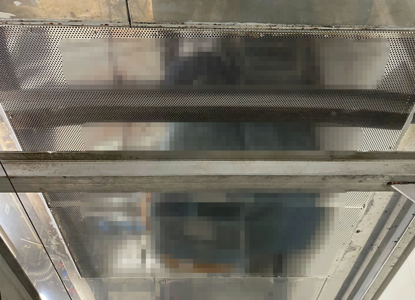 製作カバー取付後