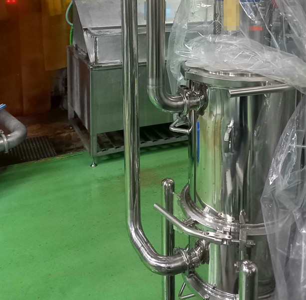 製作した配管を取付